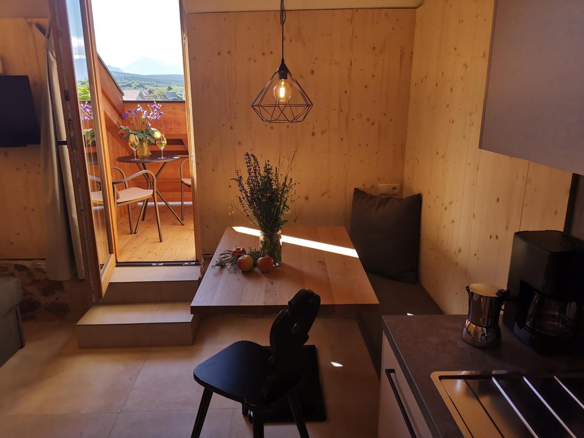 Ansitz Grustdorf Apartment อัปเปียโน ซุลลา สตราดา เดล วีโน ภายนอก รูปภาพ